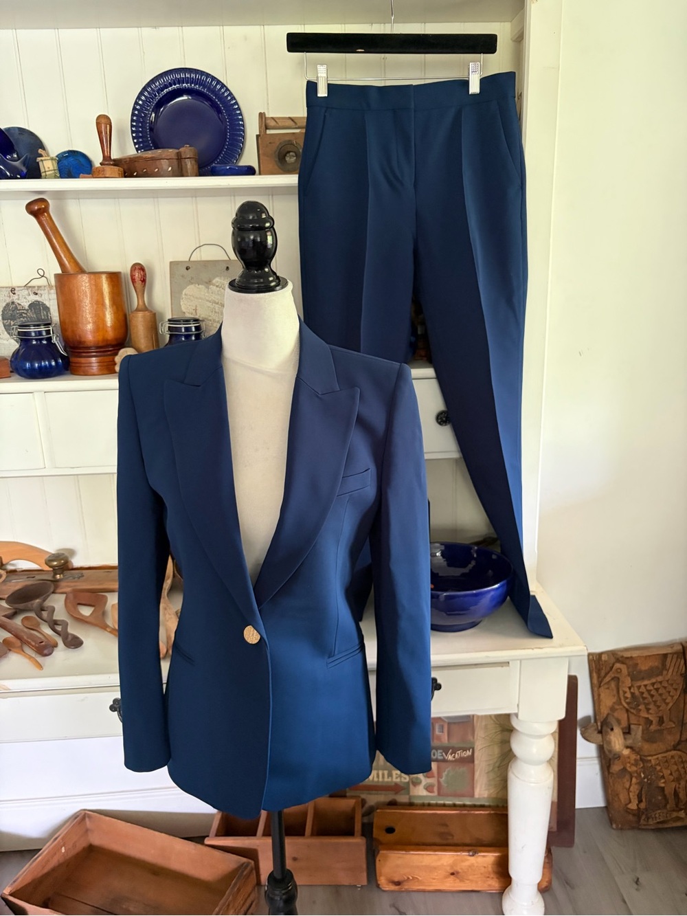 Navy Single-Button Women’s Blazer and Pant Suit Set